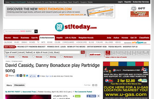 David Cassidy, Danny Bonaduce play Partridge song